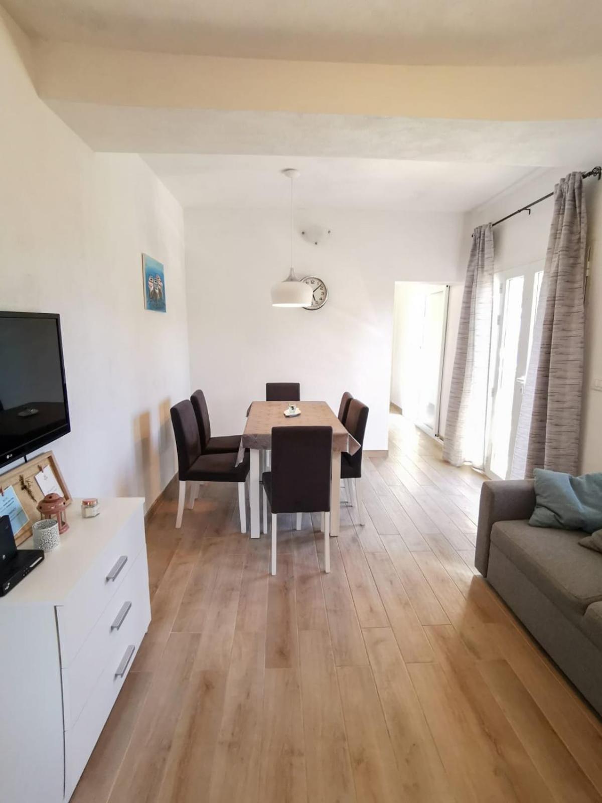 Apartments By The Sea Mimice, Omis - 14230 Rum bild